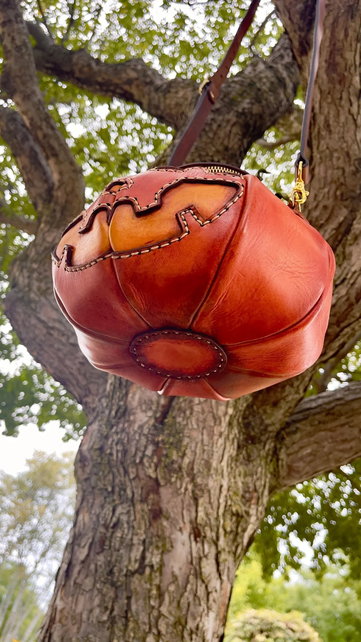 🎃The Great Purely handmade leather Pumpkin Bag(✨Same as in the video)