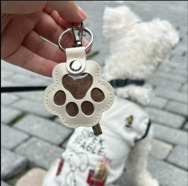 🐾Pet Paw Shaped Leather Keychain